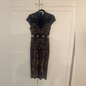 Chic Navy Lace Midi Dress